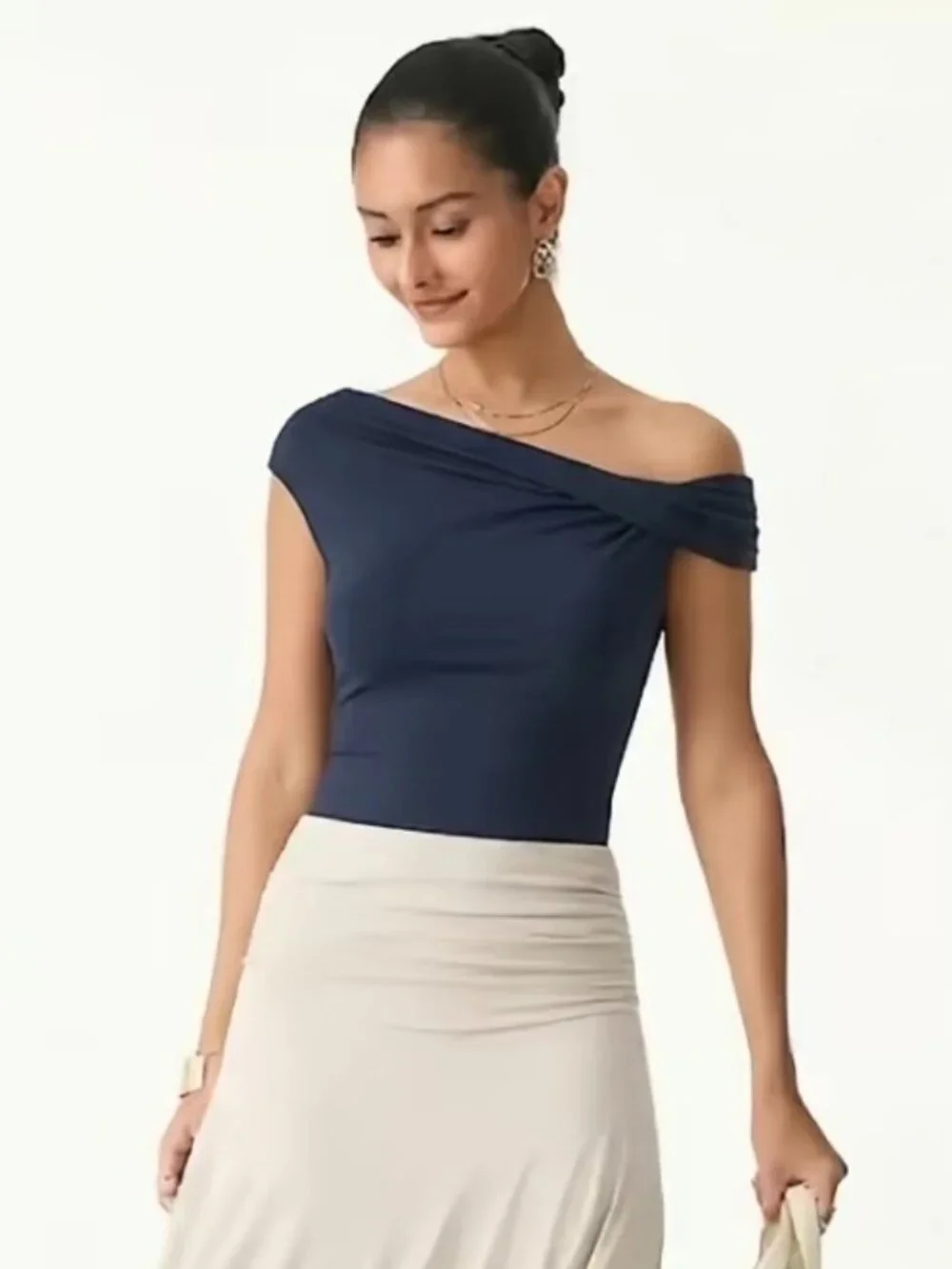OGL Eco-SkinKiss® Multi-wear Versatile Necklines Bra Top - Picture 3 of 3